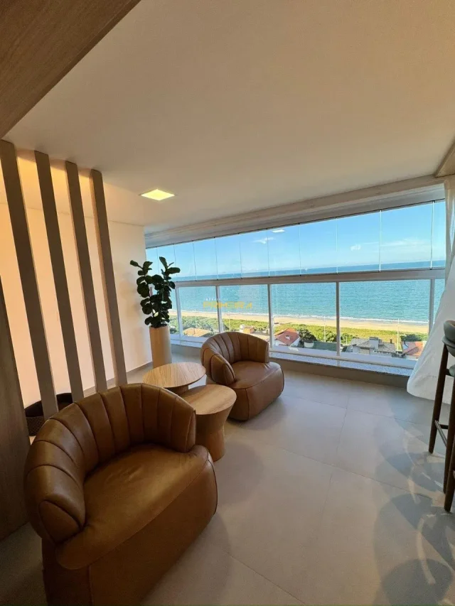 Apartamento frente mar, 3 suítes - Piçarras