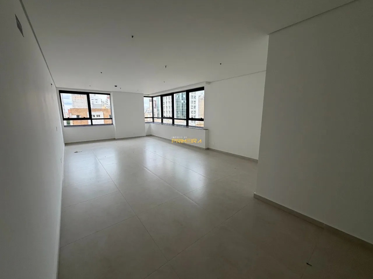 Sala Aérea à venda em Centro, Curitiba/PR, foto 2