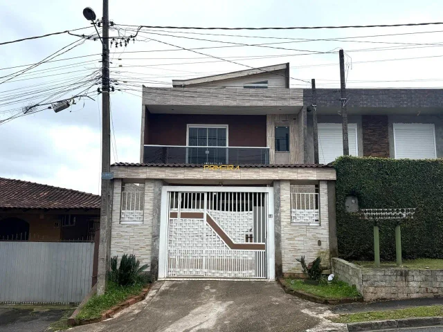 Sobrado à venda no Atuba em Colombo com 200 m²