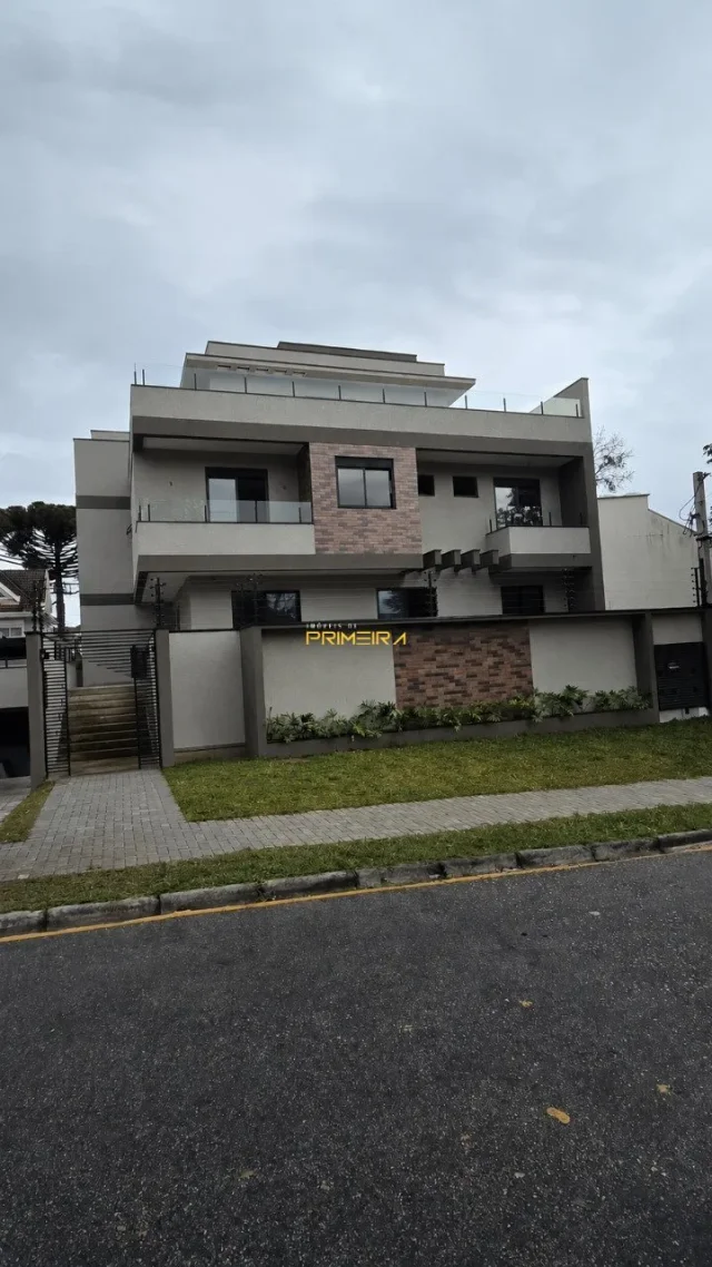 Triplex com 3 quartos no Hugo Lange em Hugo Lange, Curitiba