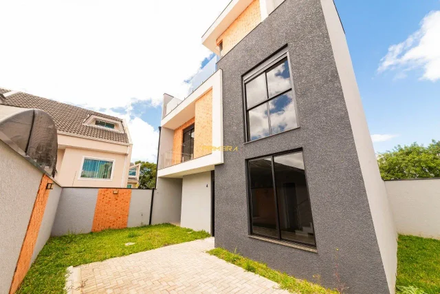 Sobrado em Condomínio Residencial Piazza del Sole em Jardim das Américas, Curitiba