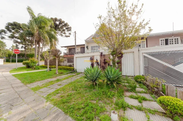 Sobrado no Pilarzinho - 4 quartos, 2 suítes em Pilarzinho, Curitiba