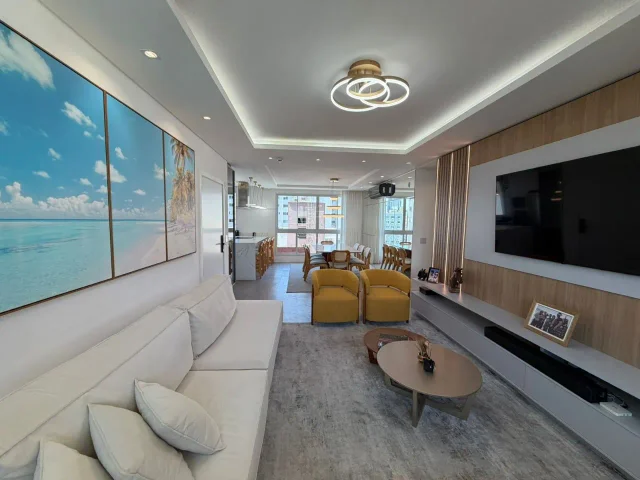 Apartamento 4 suítes, 3 vagas Balneário Camboriu
