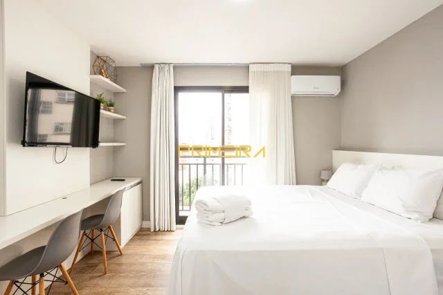 Apartamento Studio totalmente mobiliado no Centro em Centro, Curitiba