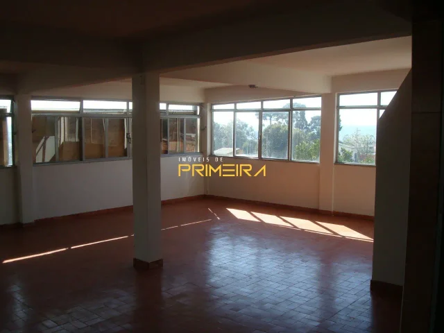 Galpão com 1000m² construído