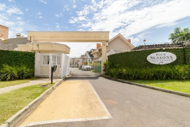 Terreno em condomínio 366m² -Santa Felicidade em Butiatuvinha, Curitiba