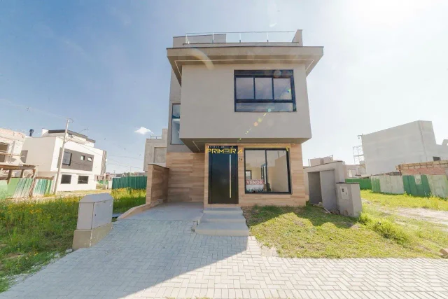 Vivendas do Parque - Casa com 3 suítes em Santa Cândida, Curitiba