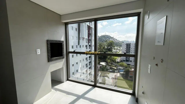 Apartamento 2 quartos, 2 vagas - Praia Brava SC