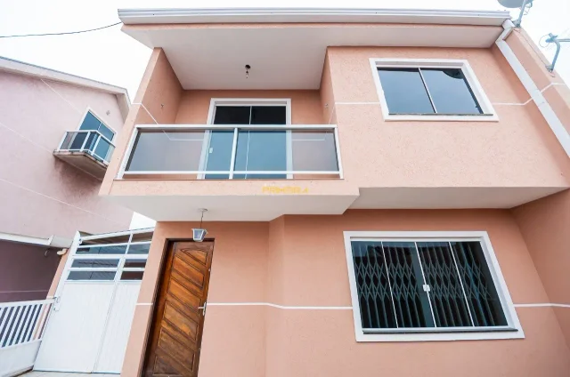 Sobrado à venda no Fazendinha com 3 quartos