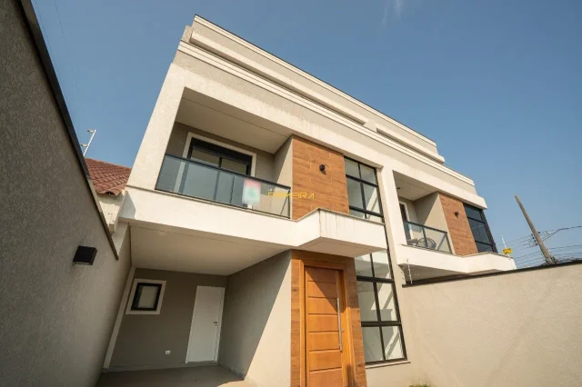 Triplex - 3 Quartos sendo 1 Suíte, Com terraço em Capão da Imbuia, Curitiba